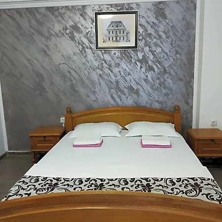 Pensiunea Mary Hotel *