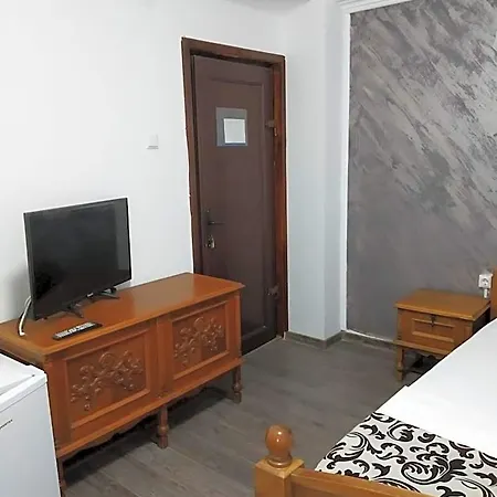 Hotel Pensiunea Mary *